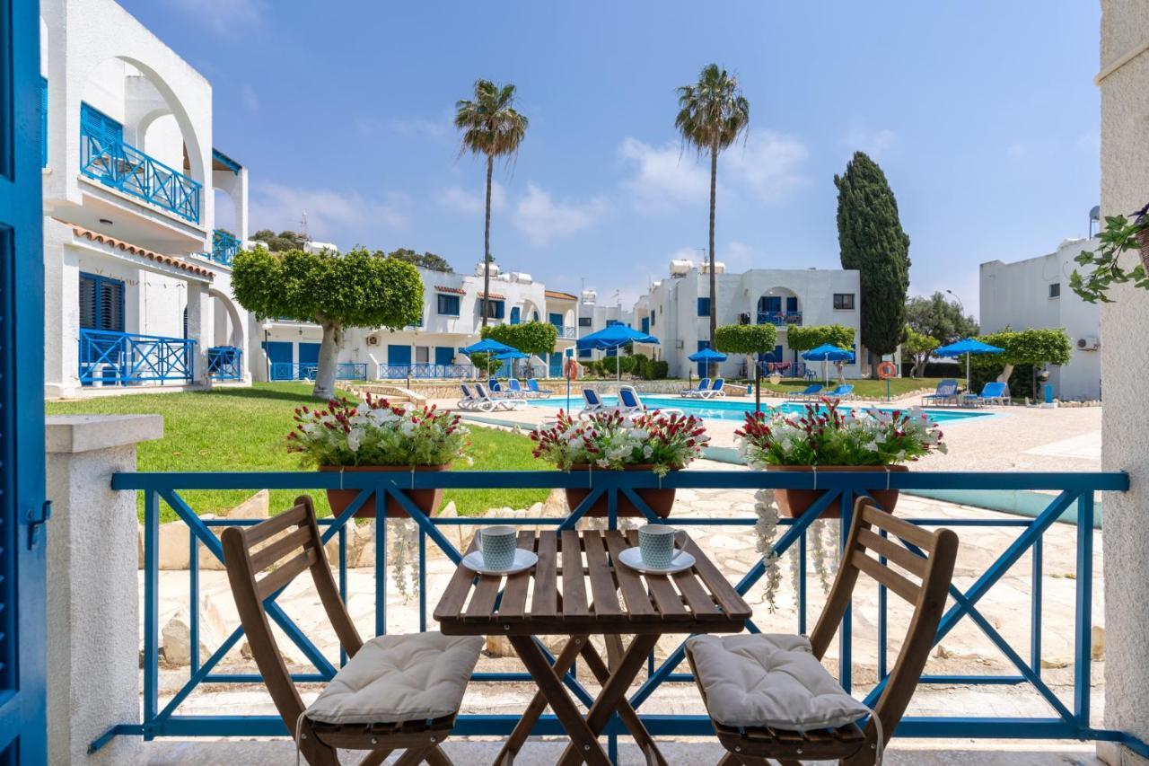Sea Breeze 1-Br Apt In Pyla Eksteriør billede