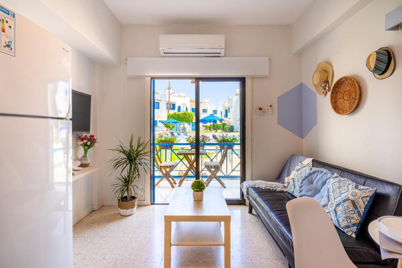 Sea Breeze 1-Br Apt In Pyla Eksteriør billede