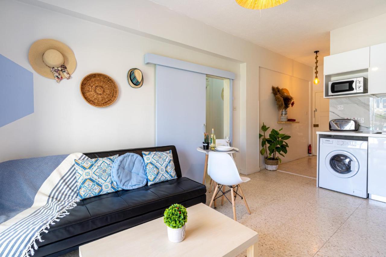 Sea Breeze 1-Br Apt In Pyla Eksteriør billede