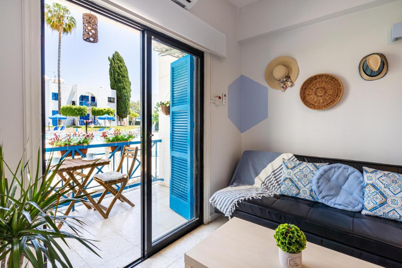 Sea Breeze 1-Br Apt In Pyla Eksteriør billede